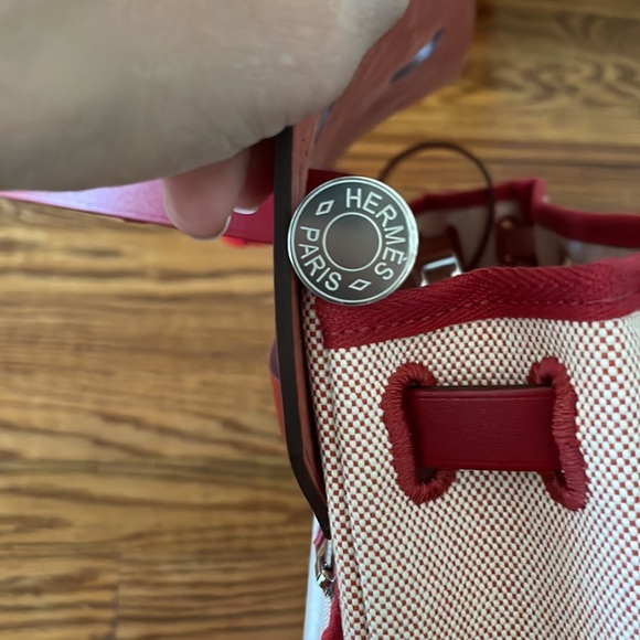 Authentic brand new Hermes herbag red Pegasus - Picture 11 of 11